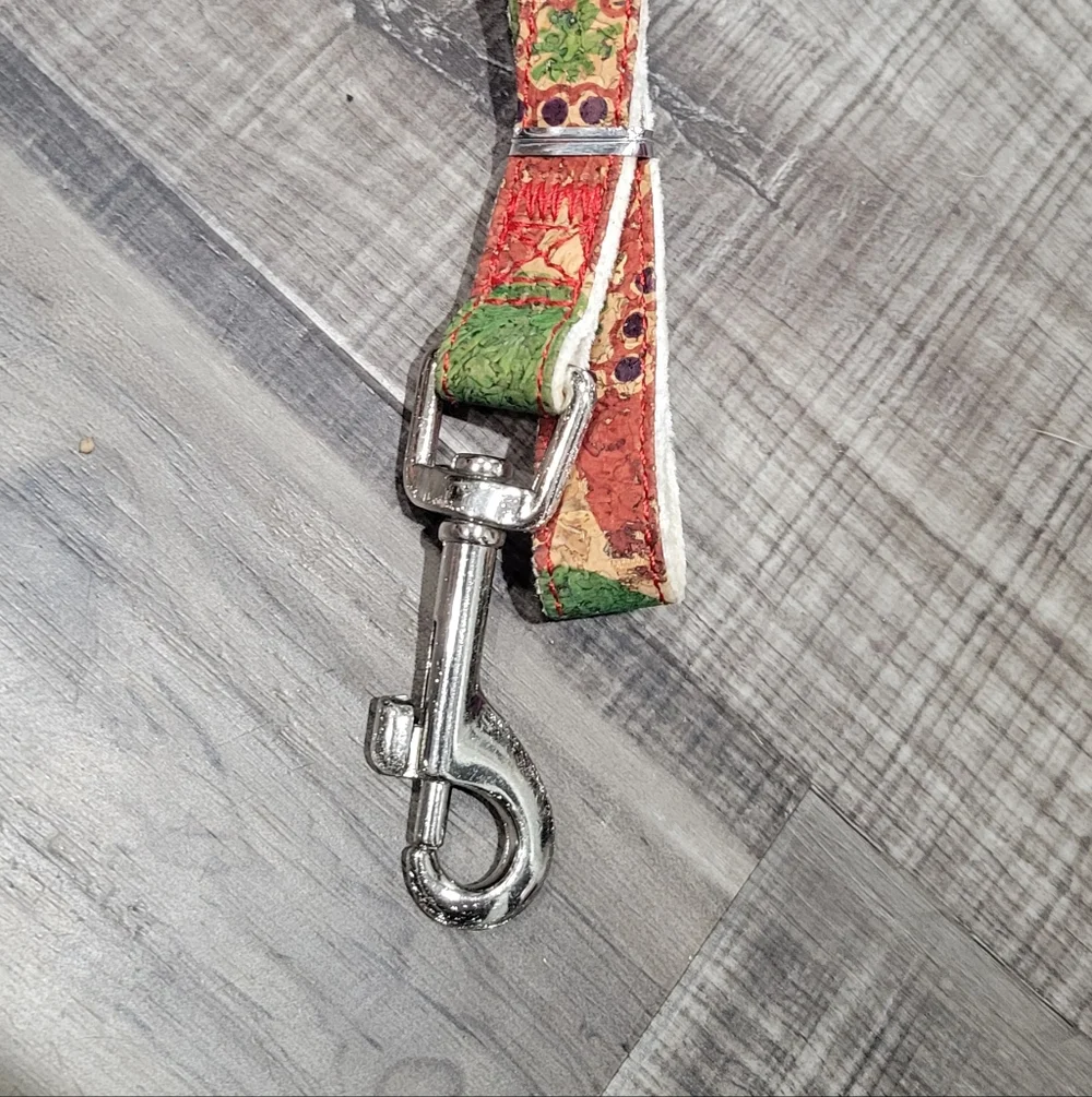 Dog Leash with a Colorful Foral Design
